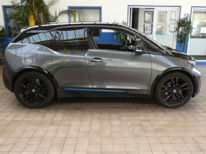 2025 BMW I3