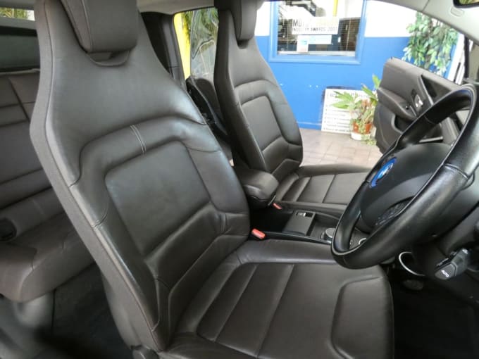 2025 BMW I3