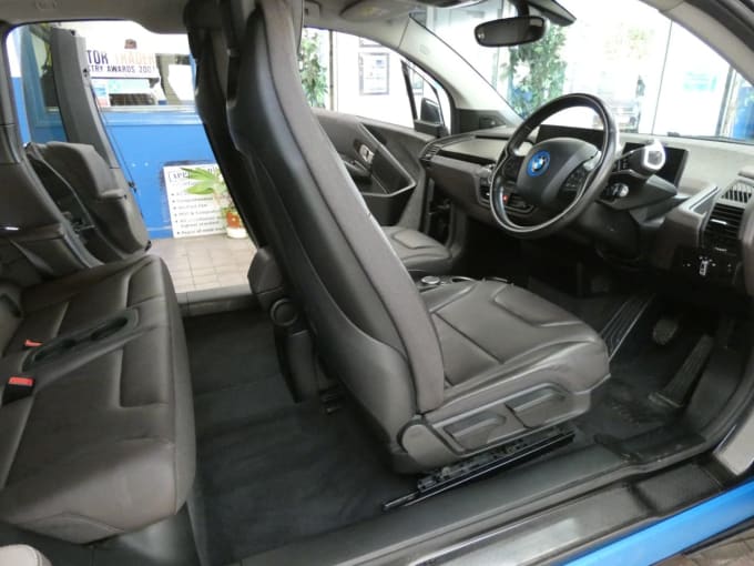 2025 BMW I3