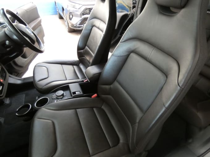 2025 BMW I3