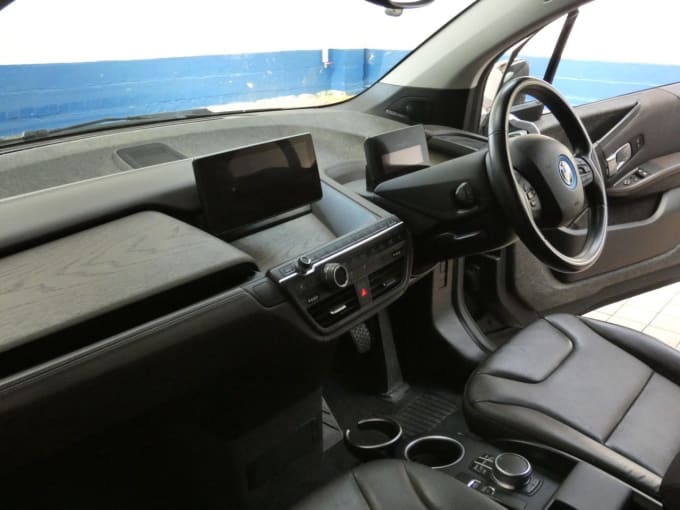 2025 BMW I3