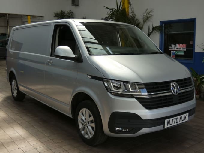 2025 Volkswagen Transporter