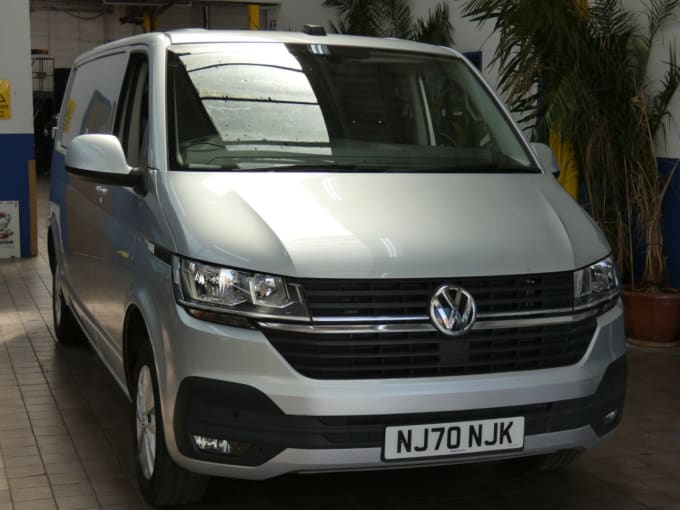 2025 Volkswagen Transporter