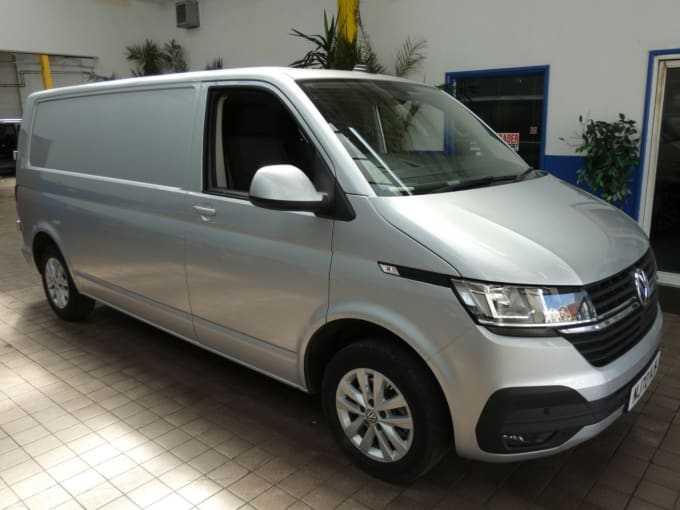 2025 Volkswagen Transporter