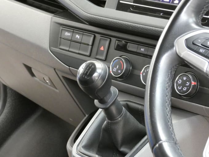 2025 Volkswagen Transporter