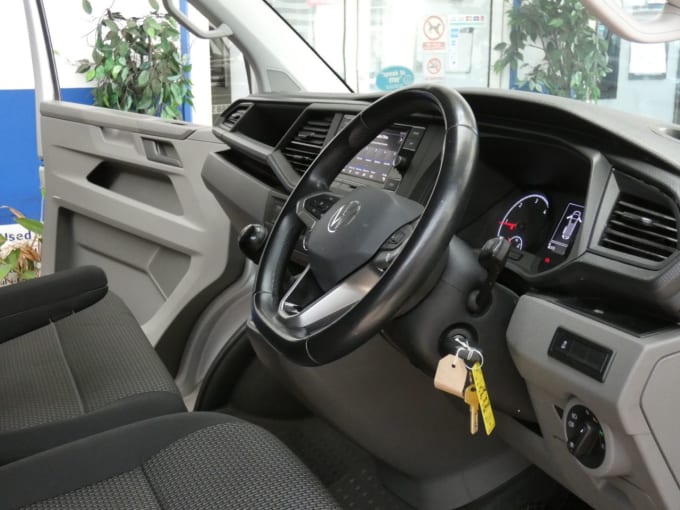 2025 Volkswagen Transporter