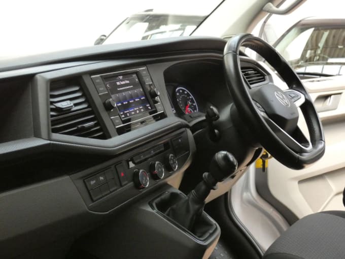 2025 Volkswagen Transporter