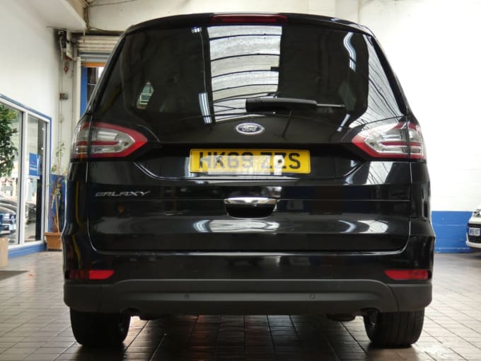 2025 Ford Galaxy
