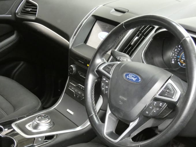 2025 Ford Galaxy
