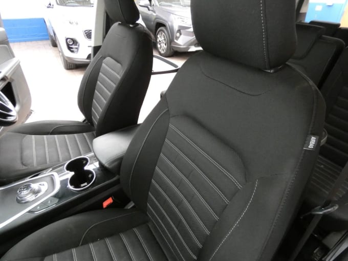 2025 Ford Galaxy