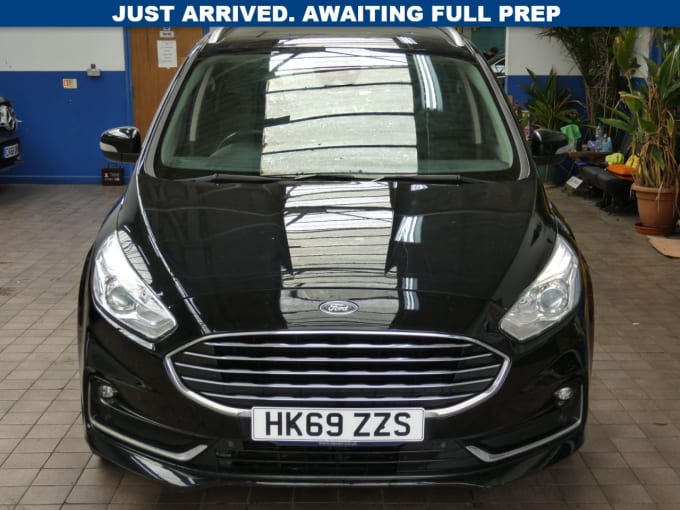 2025 Ford Galaxy