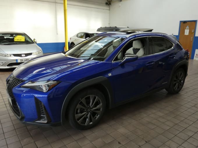 2025 Lexus Ux