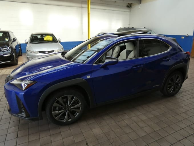 2025 Lexus Ux