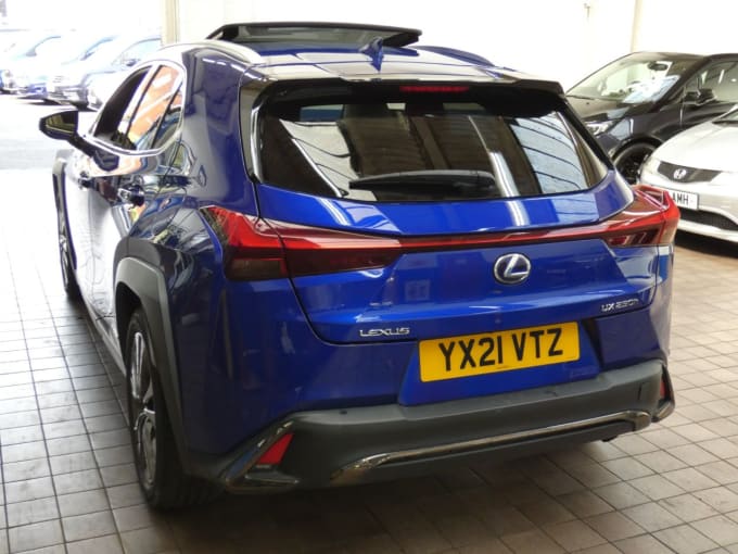 2025 Lexus Ux