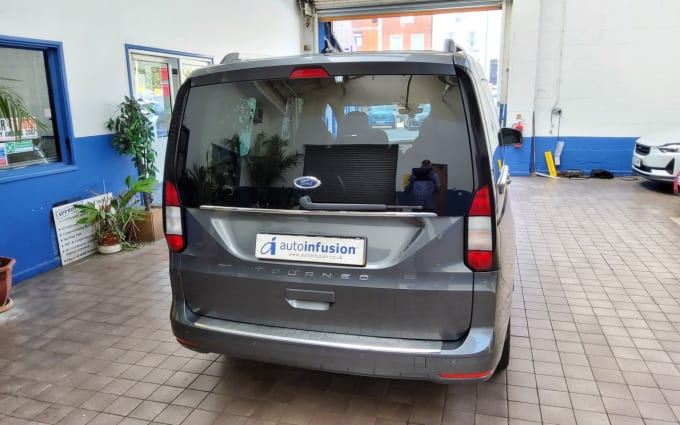 2025 Ford Grand Tourneo Connect