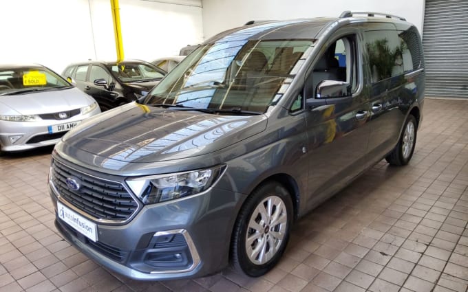 2025 Ford Grand Tourneo Connect