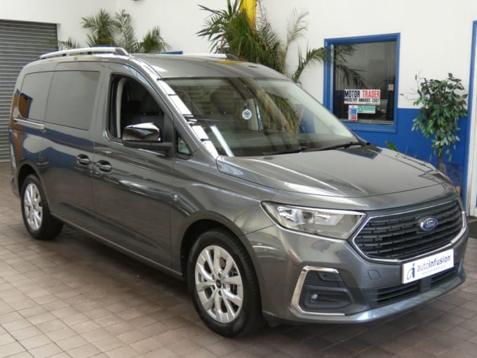 2025 Ford Grand Tourneo Connect