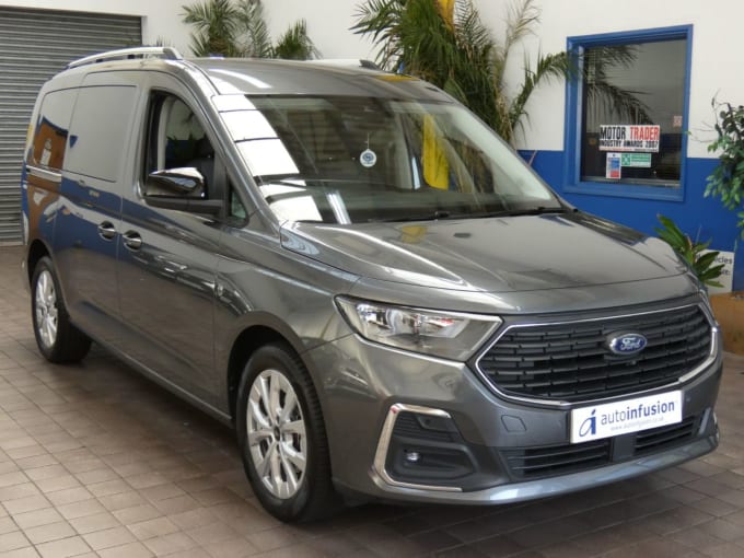 2025 Ford Grand Tourneo Connect