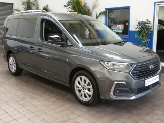 2025 Ford Grand Tourneo Connect