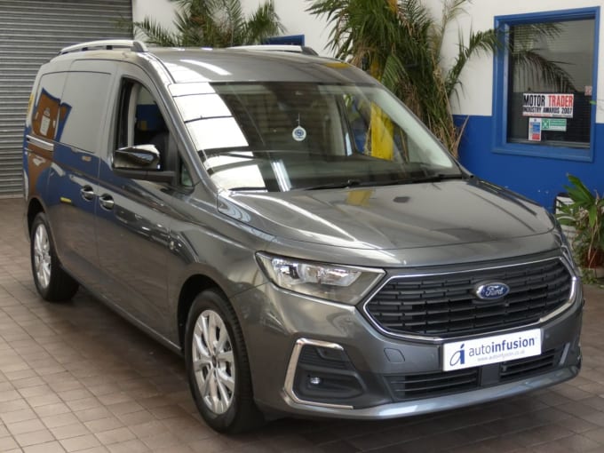 2025 Ford Grand Tourneo Connect