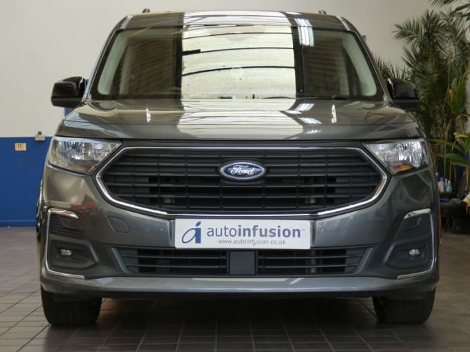 2025 Ford Grand Tourneo Connect