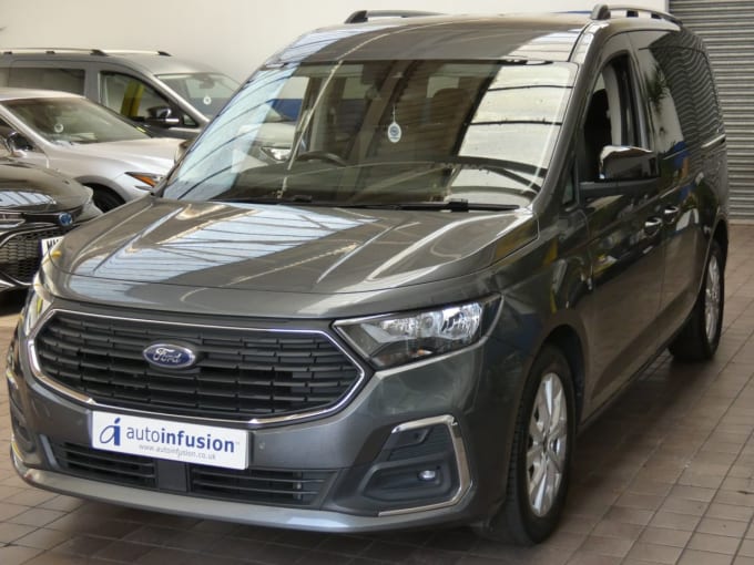 2025 Ford Grand Tourneo Connect