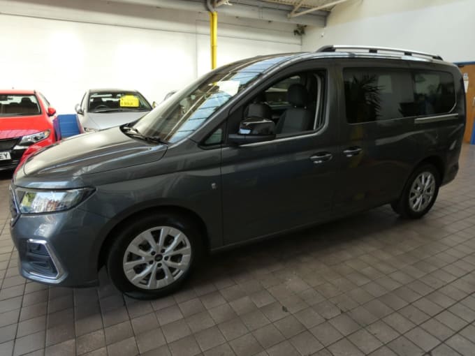 2025 Ford Grand Tourneo Connect