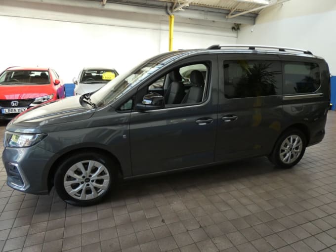 2025 Ford Grand Tourneo Connect