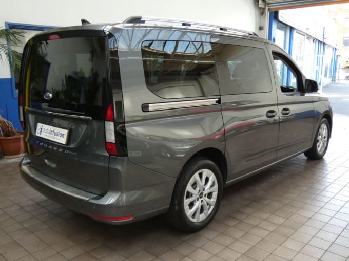 2025 Ford Grand Tourneo Connect