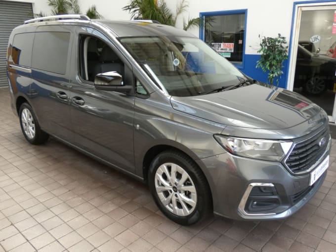 2025 Ford Grand Tourneo Connect
