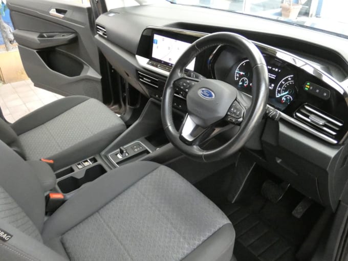 2025 Ford Grand Tourneo Connect