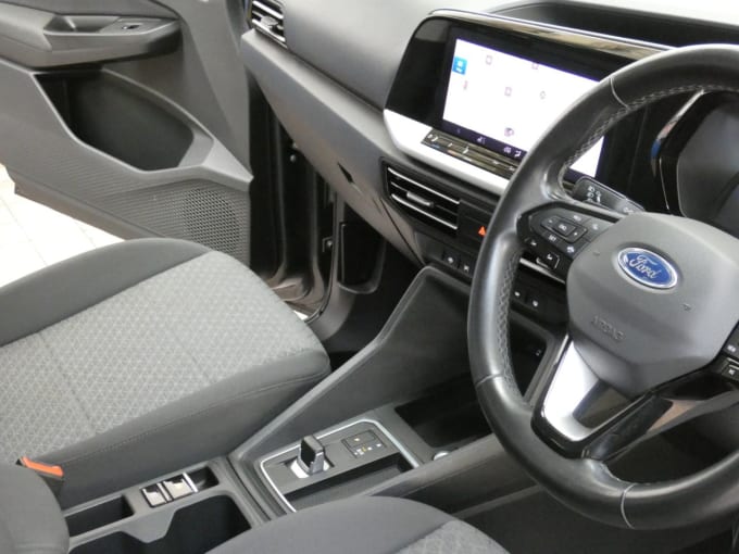2025 Ford Grand Tourneo Connect