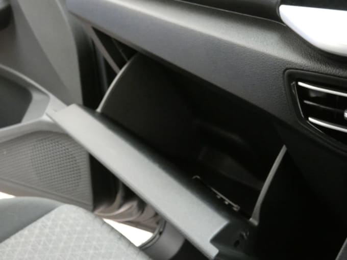 2025 Ford Grand Tourneo Connect