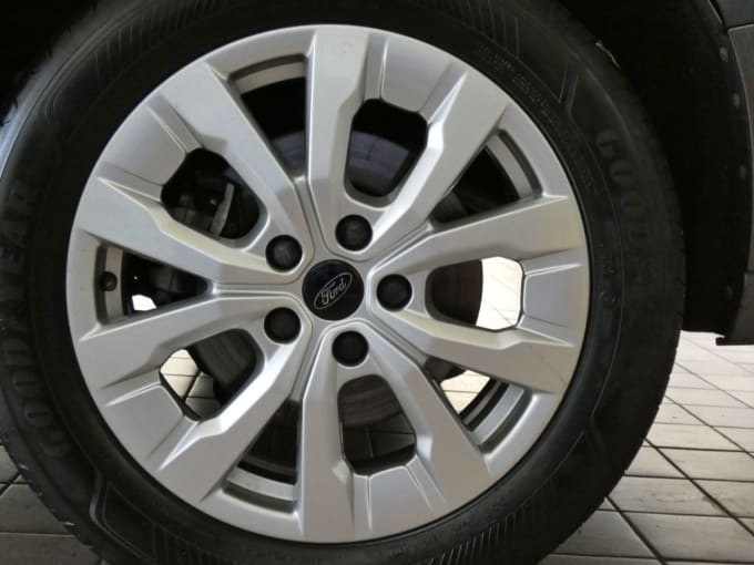 2025 Ford Grand Tourneo Connect
