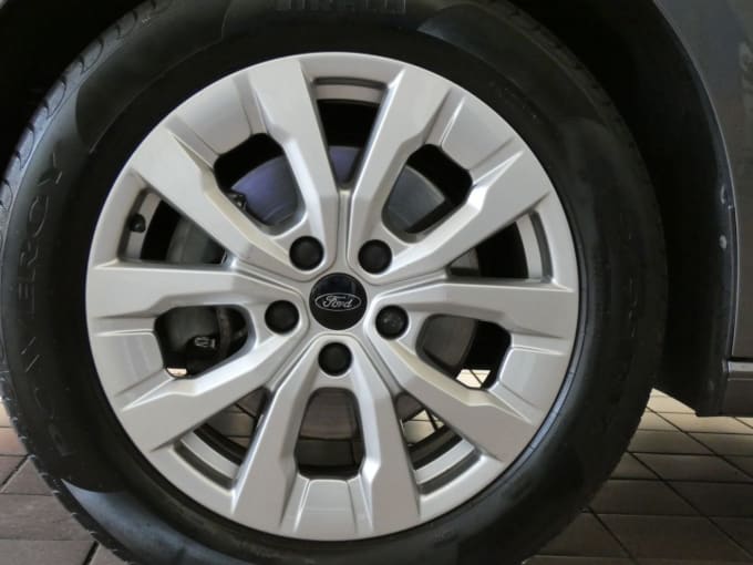 2025 Ford Grand Tourneo Connect