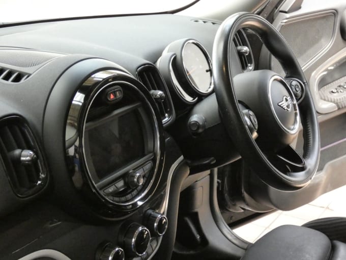 2025 Mini Countryman