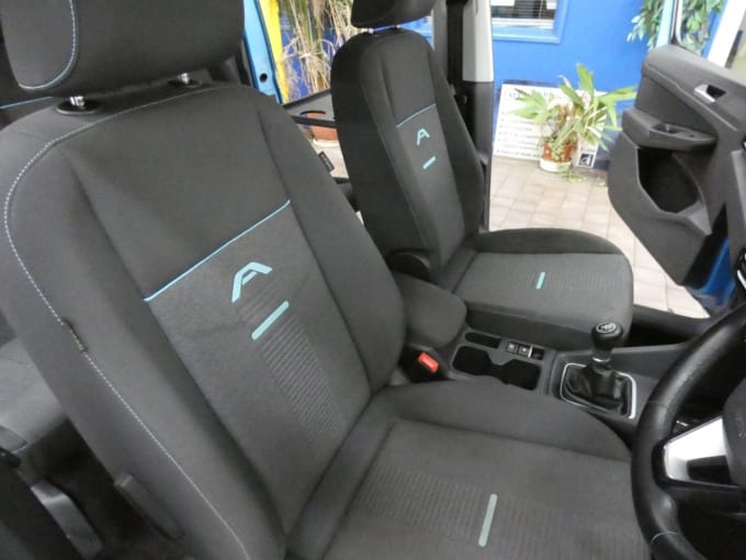 2025 Ford Grand Tourneo Connect