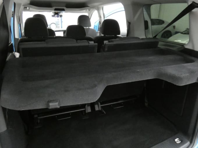 2025 Ford Grand Tourneo Connect