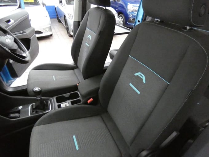2025 Ford Grand Tourneo Connect