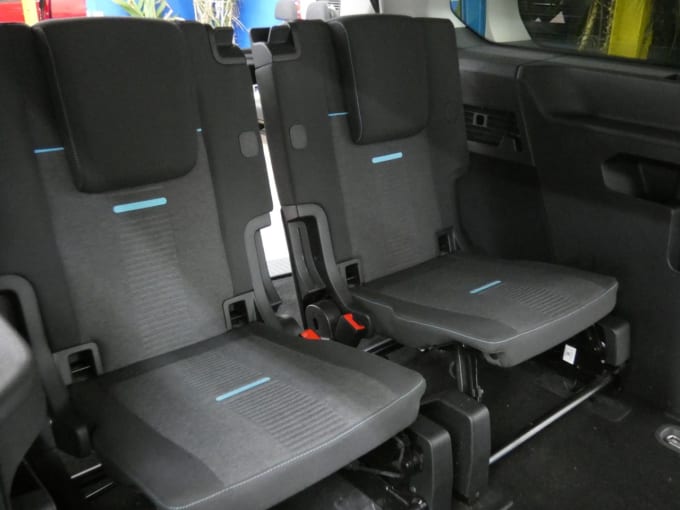 2025 Ford Grand Tourneo Connect