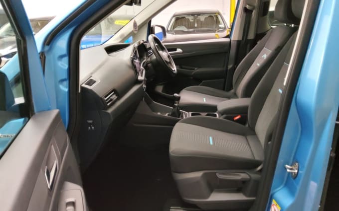 2025 Ford Grand Tourneo Connect