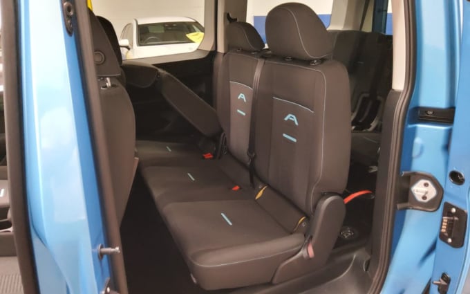 2025 Ford Grand Tourneo Connect