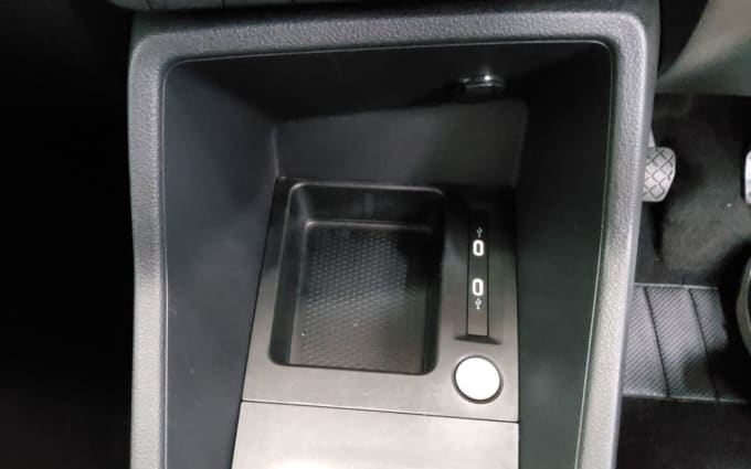 2025 Ford Grand Tourneo Connect