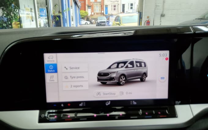 2025 Ford Grand Tourneo Connect