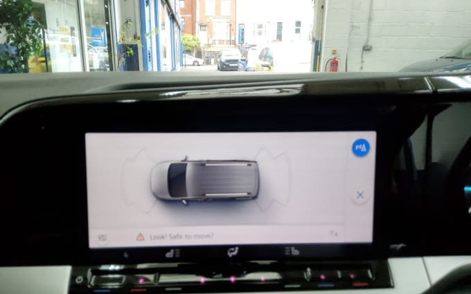 2025 Ford Grand Tourneo Connect