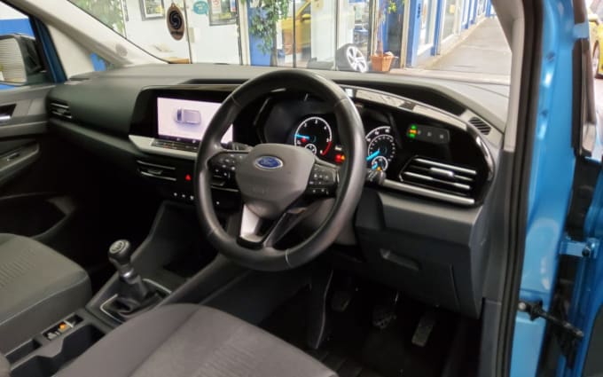 2025 Ford Grand Tourneo Connect