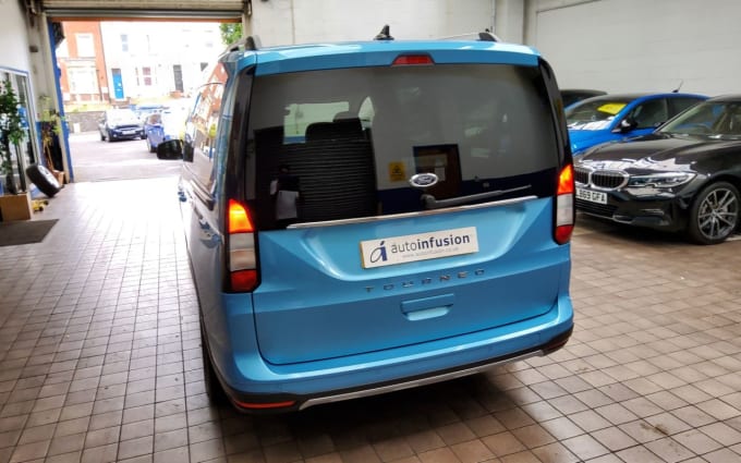 2025 Ford Grand Tourneo Connect
