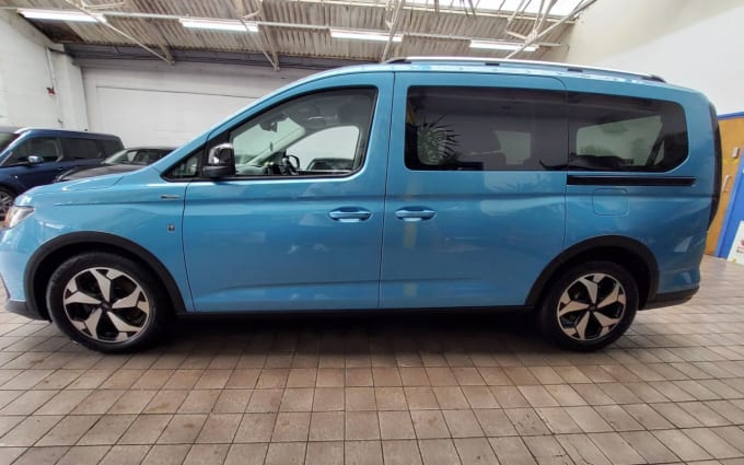2025 Ford Grand Tourneo Connect
