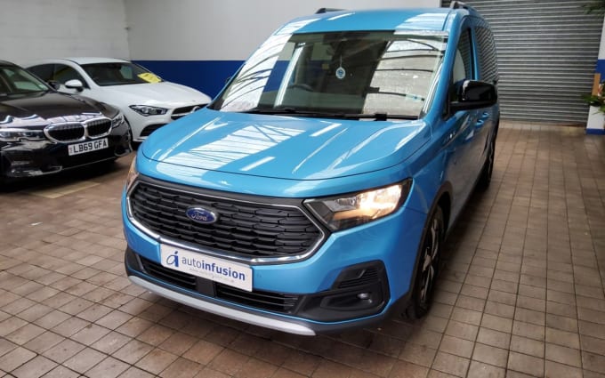 2025 Ford Grand Tourneo Connect