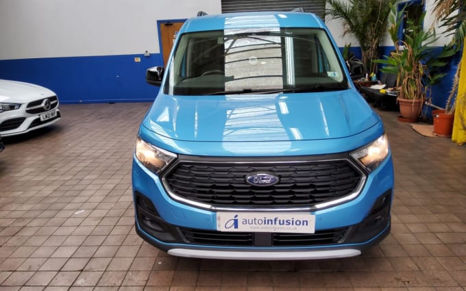 2025 Ford Grand Tourneo Connect